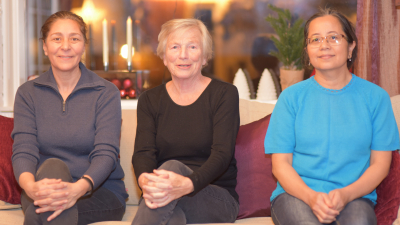 Rekruttering: For å få flere kvinner med  minoritetsbakgrunn til å melde seg inn i  bygdekvinnelaget foreslår Sedik Alahyrian  (fra v.), Solveig Olsberg og Claudia Martotaroeno at det kan lages en fadderordning  med lavere kontingent for en periode. Foto: Helle Cecilie Berger.