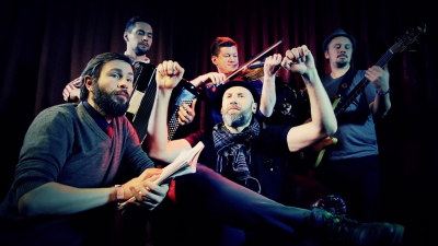 Igor og fetterne norsk folkemusikk og Balkanpop. Og dei gjer det veldig bra  festkvelden laurdag 21. oktober. 