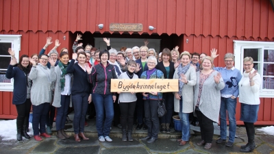 Bygdekvinner i Kirkestallen i Stjørdal. Foto: Helle Berger. - See more at: http://www.bygdekvinnelaget.no/bygdekvinner-pa-inspirerende-organisasjonskurs#sthash.ZIjTrbit.dpuf