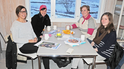 Trine Sande (fra venstre), Tone Ravnås, Anniken Sørensen og Marianne Goa inviterte til etableringsmøte i Randaberg Bygdekvinnelag. Foto: Kirsti K. Sømme, Bygdebladet.