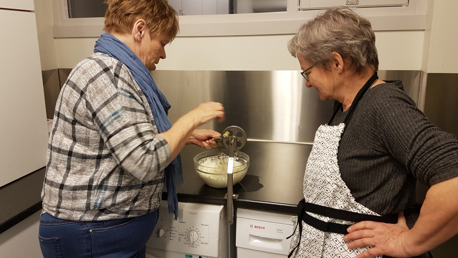 Vi vispet krem med den gamle bordvispen