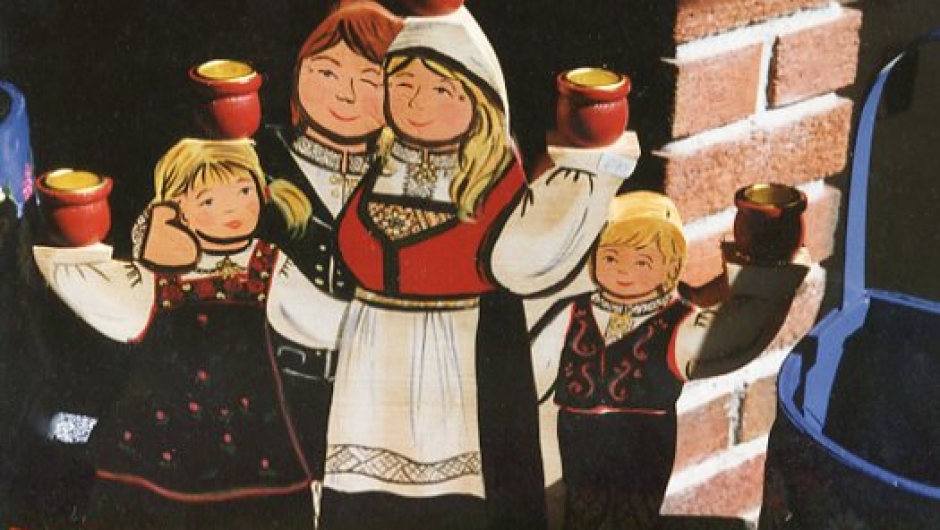 Håndmalte trelysestaker Håndmalte trelysestaker