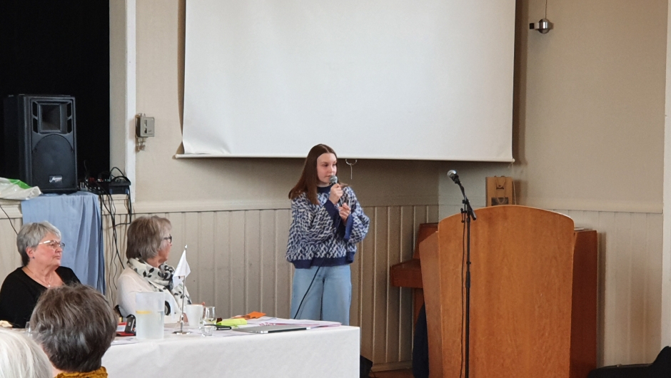 Nydelig sang var første del av underholdningen