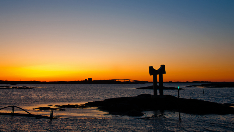 Utsikt mot Veiholmen fra Hopen Utsikt mot Veiholmen fra Hopen