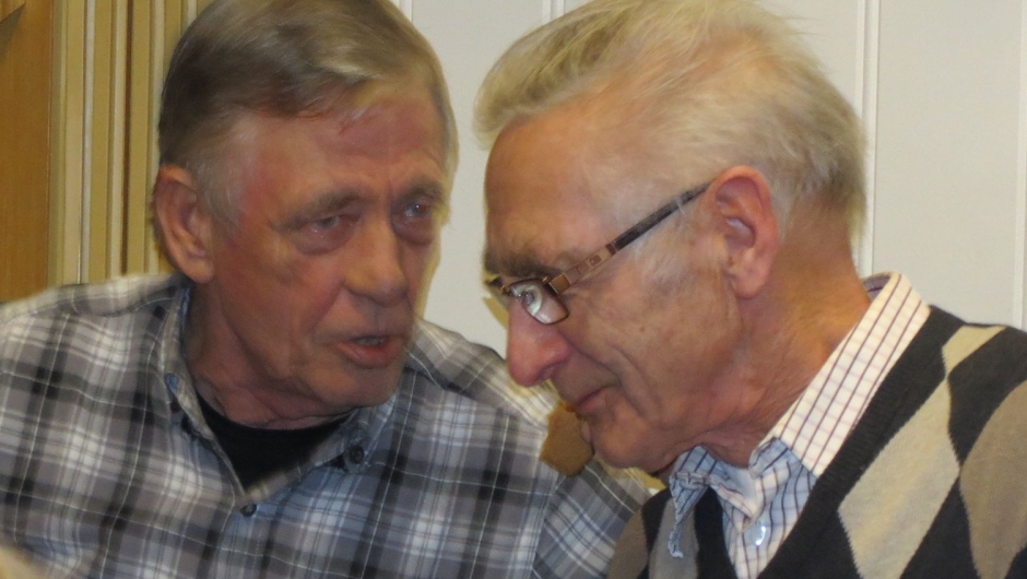 Hyggelig prat med nabofolk en ikke ser så ofte