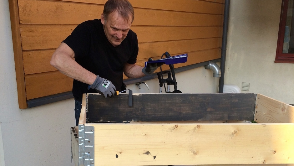 Beising av pallekasser Beising av pallekasser