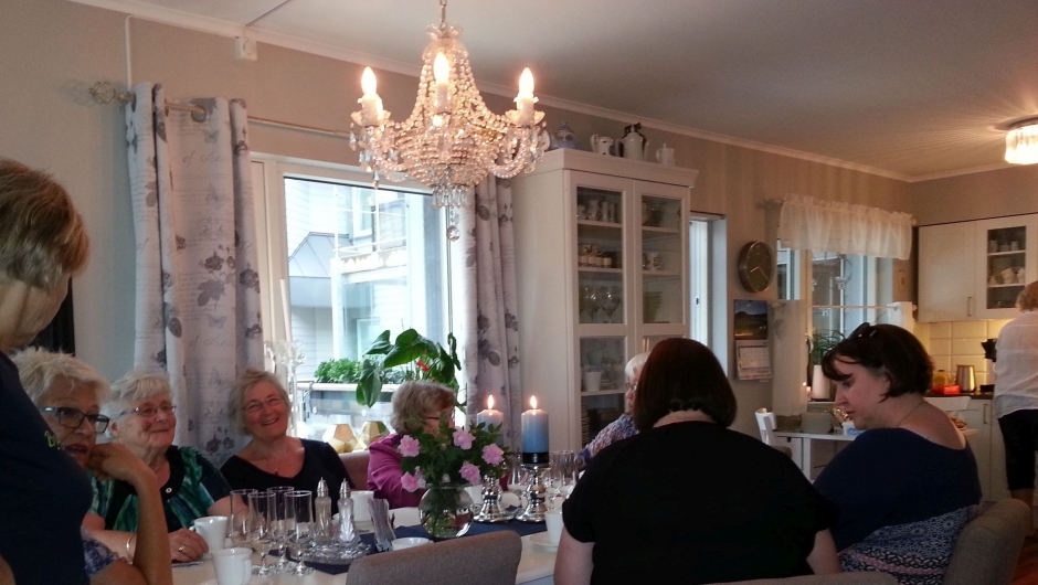 Hyggelig samvær etterpå hos Solfrid Enerhaugen