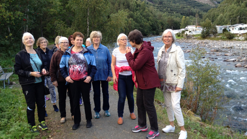 Spreke damer i bevegelse ! Spreke damer i bevegelse !