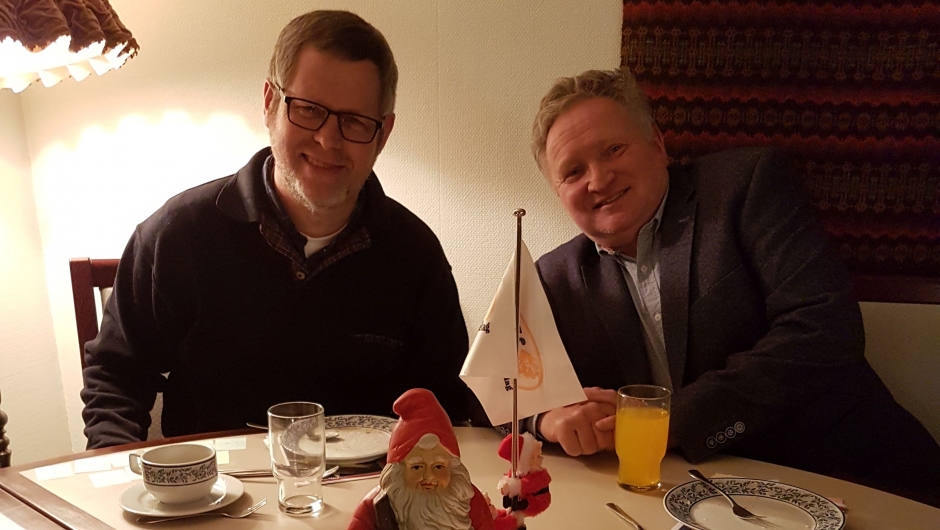 Gutta "Boys" og nissen = Trond Guthus og Hans Kristian Løken