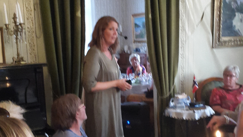 Anna Unneberg forteller om gården sin.