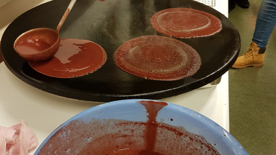 Steikjing av blodpannekake Steikjing av blodpannekake