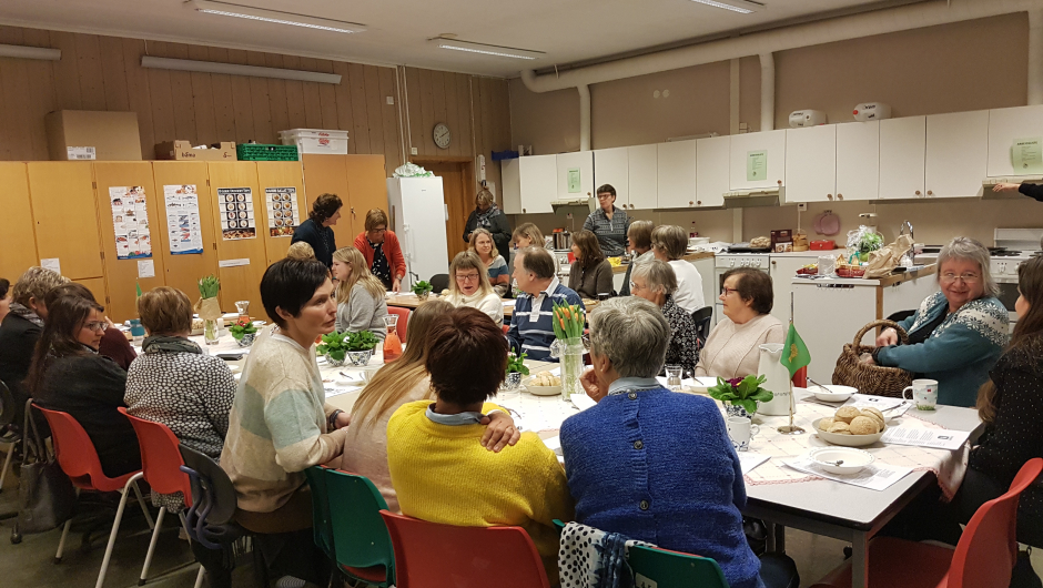 mange rundt bordet denne kvelden