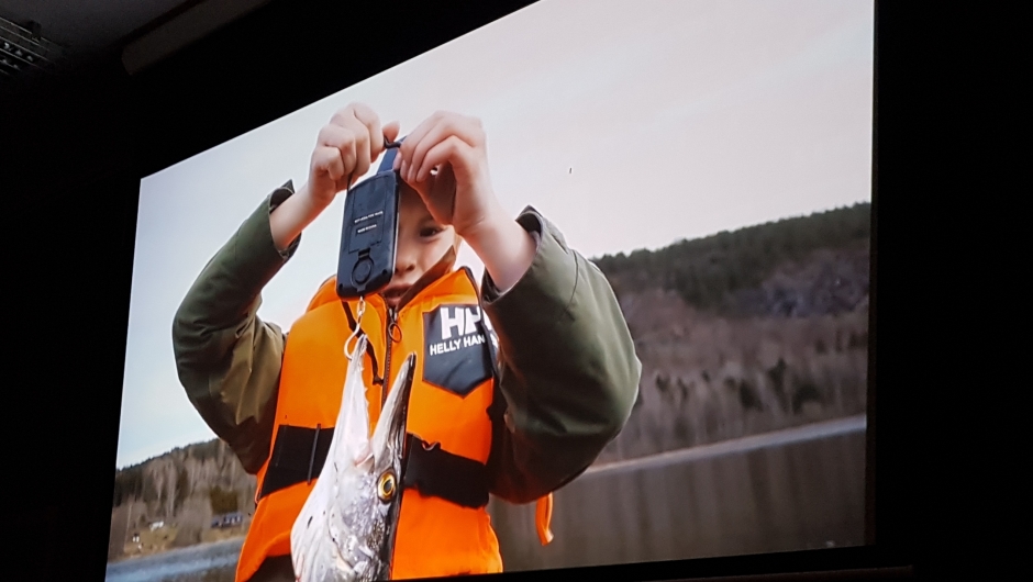 Bilder fra tv-serien "Helt Naturlig". Bilder fra tv-serien "Helt Naturlig".