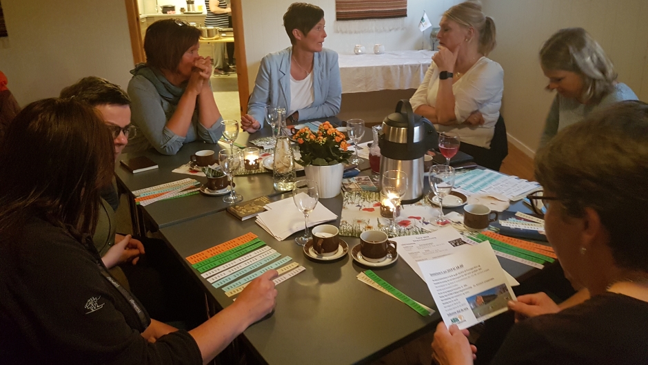 Klar for loddtrekning foto: Liv Spilde Klar for loddtrekning foto: Liv Spilde