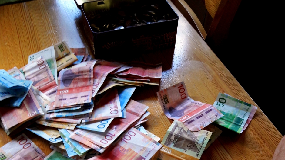 Framleis mest kontantar sjølv om me tilbyr Vipps