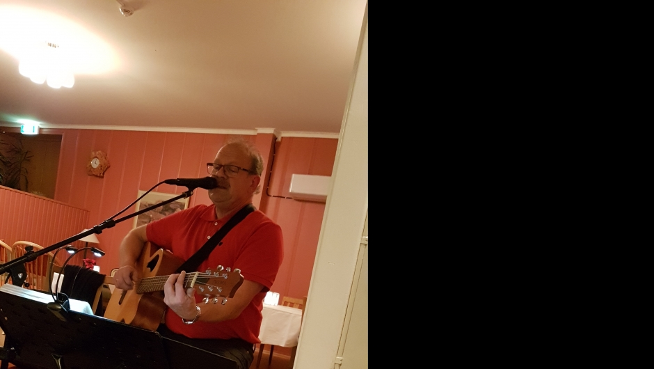 Trubaduren fra Nyhushøgda Kjell Erik Jacobsen.