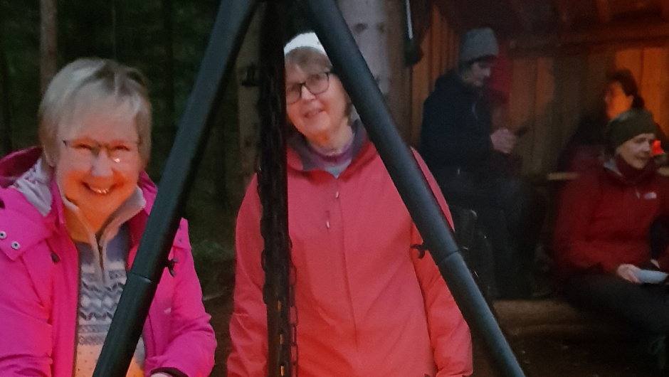 Liv Kolskår leiar i laget og Berit i styret