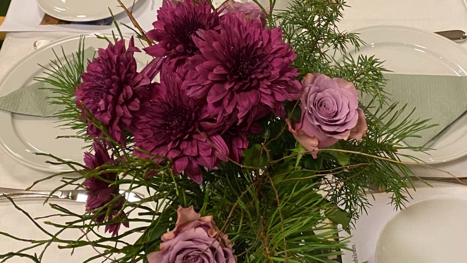 90 årsjubileum Nydelig bordpynt