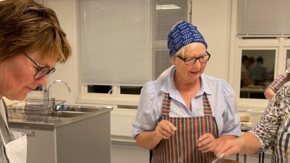 Tove og Inger Kristin. Tove og Inger Kristin