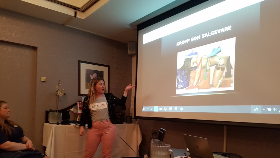 Loni Bjerkholt-Pedersen. Foto: Linda M. Gusland. Loni Bjerkholt-Pedersen. Foto: Linda M. Gusland.