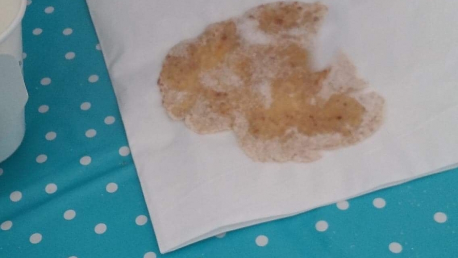 Ferdig smurt med mør og sukker