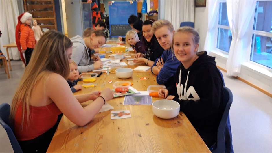 Juleverksted Foto: Monika Vågan Juleverksted Foto: Monika Vågan