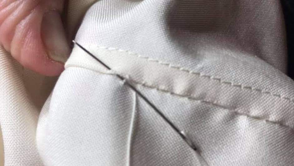 Eit silkeplagg blir til