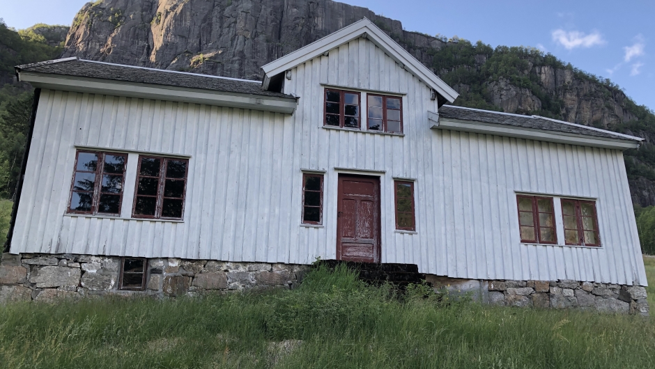 Gammalt gardshus Liland