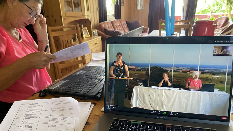 Ellen på talerstolen Leders tale