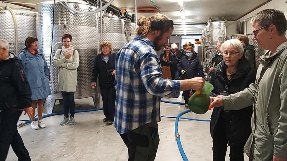 Omvisning på Aga Sideri