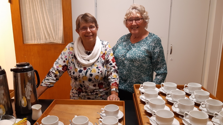 Else og Ragnhild sørget for flott servering