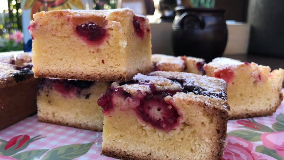 Deilig bærkake Deilig bærkake