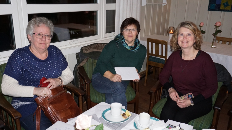 Bente, Gunn Marit og Kristin jobber med hva de vil med Bygdekvinnelaget