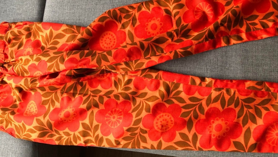 Bukse av gardiner. Foto: Brita Elisabet Meling Bukse av gardiner