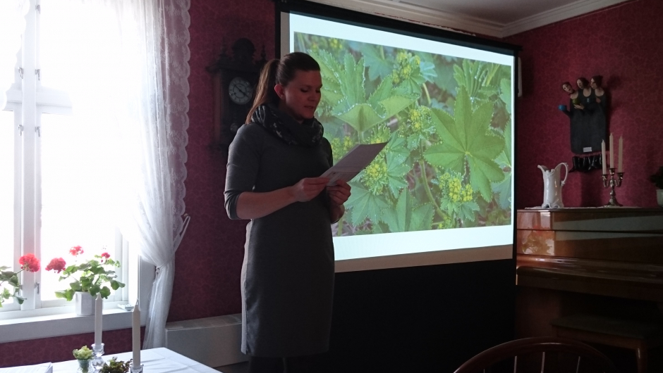 Guro Holmberg introduserer foredragsholder Guro Holmberg