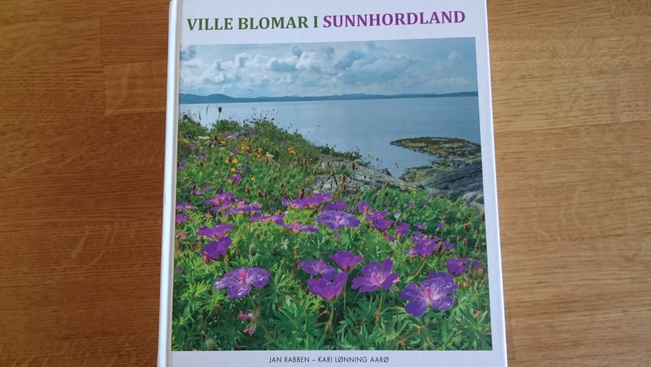 Ville vekster i Sunnhordland, en vakker bok Ville vekster i Sunnhordland