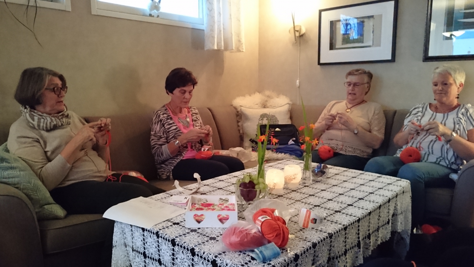 Sissel, Aud Brit, Eldbjørg og Kjersti i full konsentrasjon om opplegget Sissel, Aud Brit, Eldbjørg og Kjersti i full konsentrasjon om opplegget