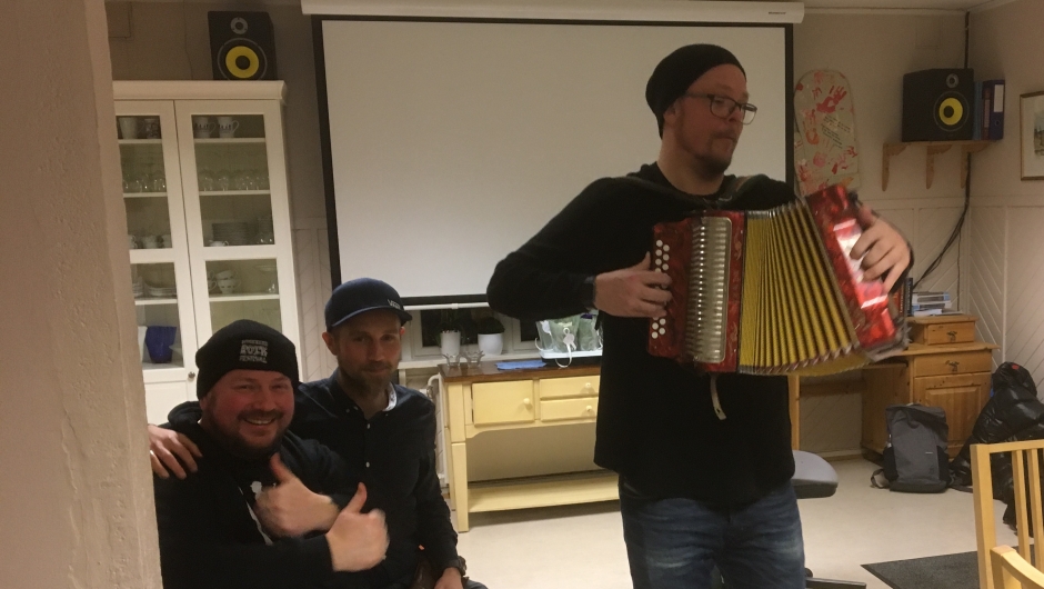 Eddy spilte opp med toraderen Eddy spilte opp med toraderen