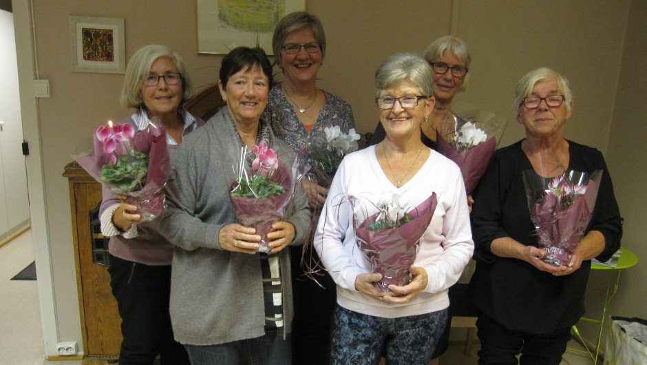 En blomstertakk til de som gikk ut av styret og kommiteer En blomstertakk til de som gikk ut av styret og kommiteer