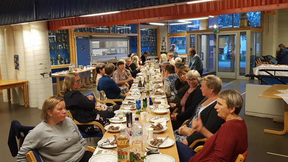 Tana BKL serverte festmiddag Tana BKL serverte festmiddag
