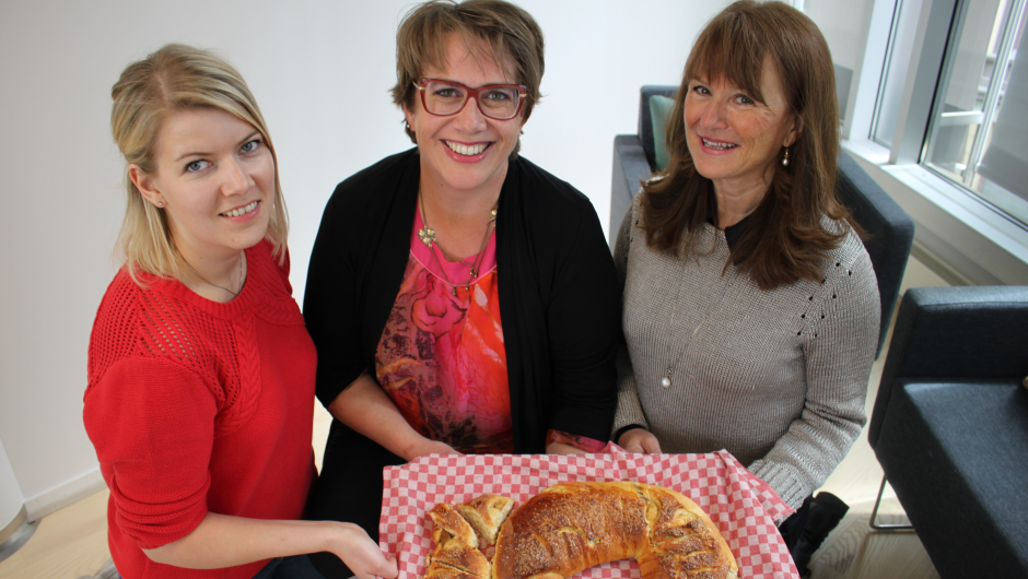 F.v. prosjektleder Gunn J. Sørum, leder Ellen Krageberg og Birthe M. Selvaag fra Sparebankstiftelsen.