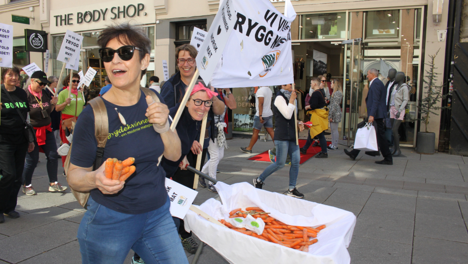 Jorunn Henriksen, Ellen Krageberg og Cesilie Aurbakken.