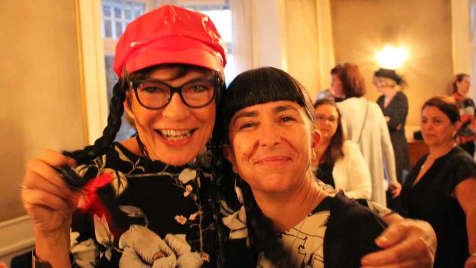 Jorun Henriksen fra sentralstyret i Norges Bygdekvinnelag og Sosan Agari Mollestad prosjektleder for KvinnerUT. Foto: Ingrid Lamark