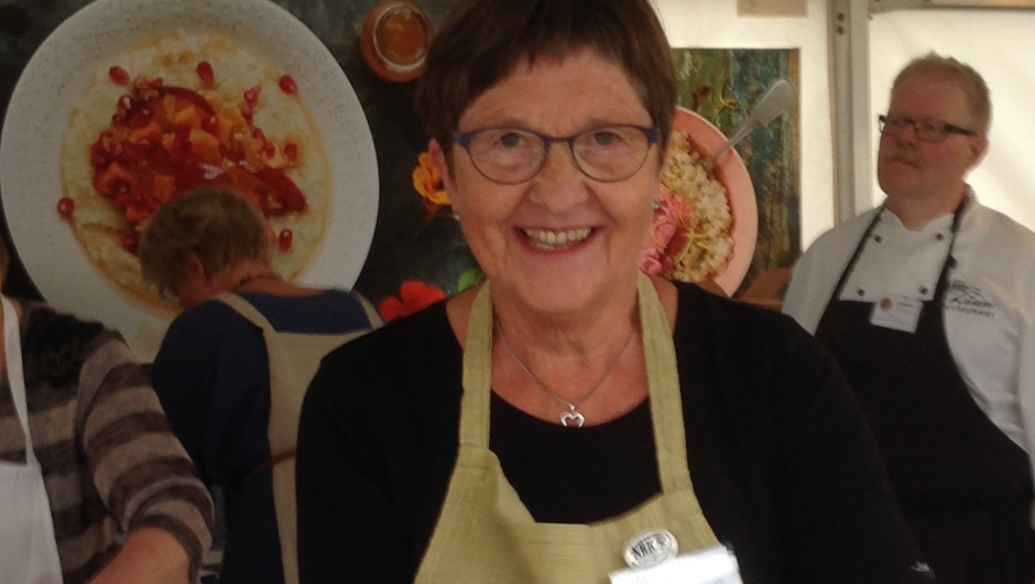 Anne Mari Amlien frå Vestre Toten Bygdekvinnelag deltok i NM i graut. Anne Mari Amlien frå Vestre Toten Bygdekvinnelag deltok i NM i graut.