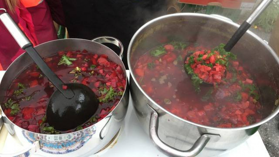 Onsøy Bygdekvinnelag Onsøy Bygdekvinnelag har laga smaksprøver på grønsakssuppe a`la Harald Osa