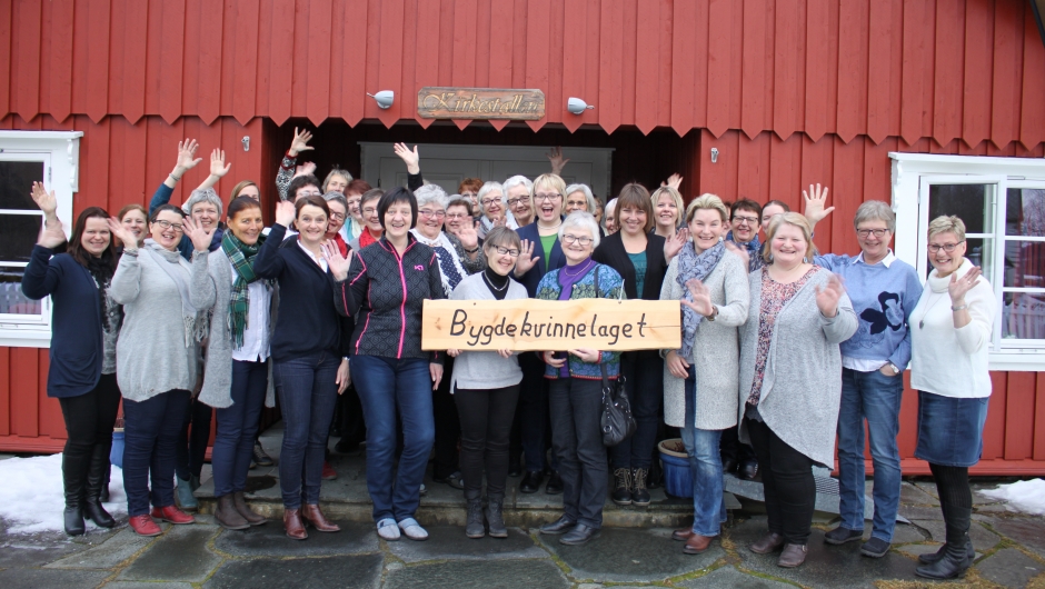 Bygdekvinner i Kirkestallen i Stjørdal. Foto: Helle Berger.
