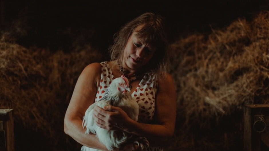 Man trenger ikke være bondekjerring for å være med i Bygdekvinnelaget, mener damene i Råde. Foto: Råde Bygdekvinnelag Man trenger ikke være bondekjerring for å være med i Bygdekvinnelaget, mener damene i Råde. Foto: Råde Bygdekvinnelag