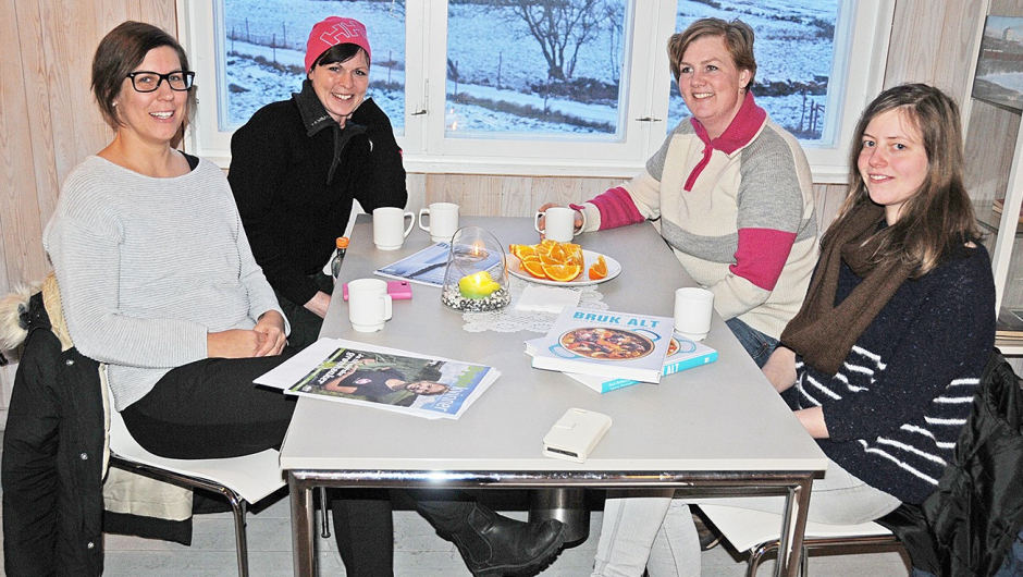 Trine Sande (fra venstre), Tone Ravnås, Anniken Sørensen og Marianne Goa inviterte til etableringsmøte i Randaberg Bygdekvinnelag. Foto: Kirsti K. Sømme, Bygdebladet.