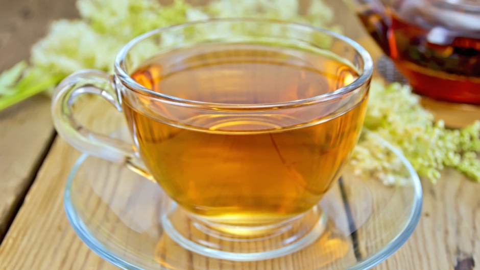 Mjødurtdrikk fra norsktradisjonsmat.no. Foto: Shutterstock.com/norsktradisjonsmat.no Mjødurtdrikk fra norsktradisjonsmat.no. Foto: Shutterstock.com/norsktradisjonsmat.no