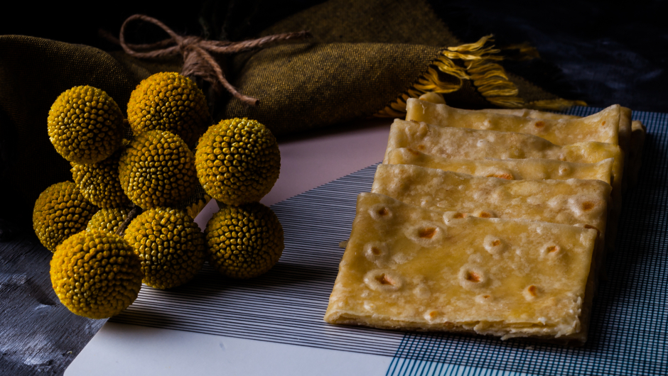 Juryen i lefsekonkurransen rangerte oppskriften til «Sulldalslefsa», innsendt av Inger Apeland, på den øverste plassen. Foto: Kaisa Tiivel. Juryen i lefsekonkurransen rangerte oppskriften til «Sulldalslefsa», innsendt av Inger Apeland, på den øverste plassen. Foto: Kaisa Tiivel.